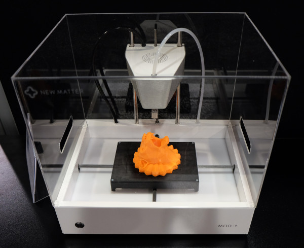 NewMatter-3D-printer-600x489